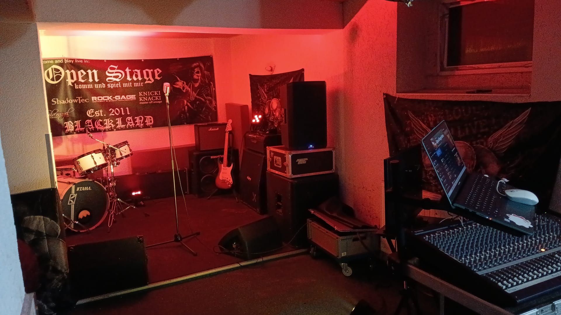 Open Stage My Bunker